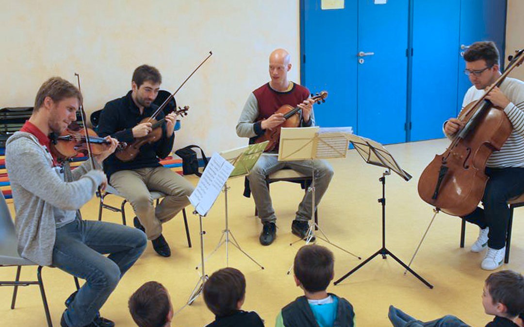 Atelier pédagogique pour écoles par 4 des musiciens de Jeux d'Ensemble